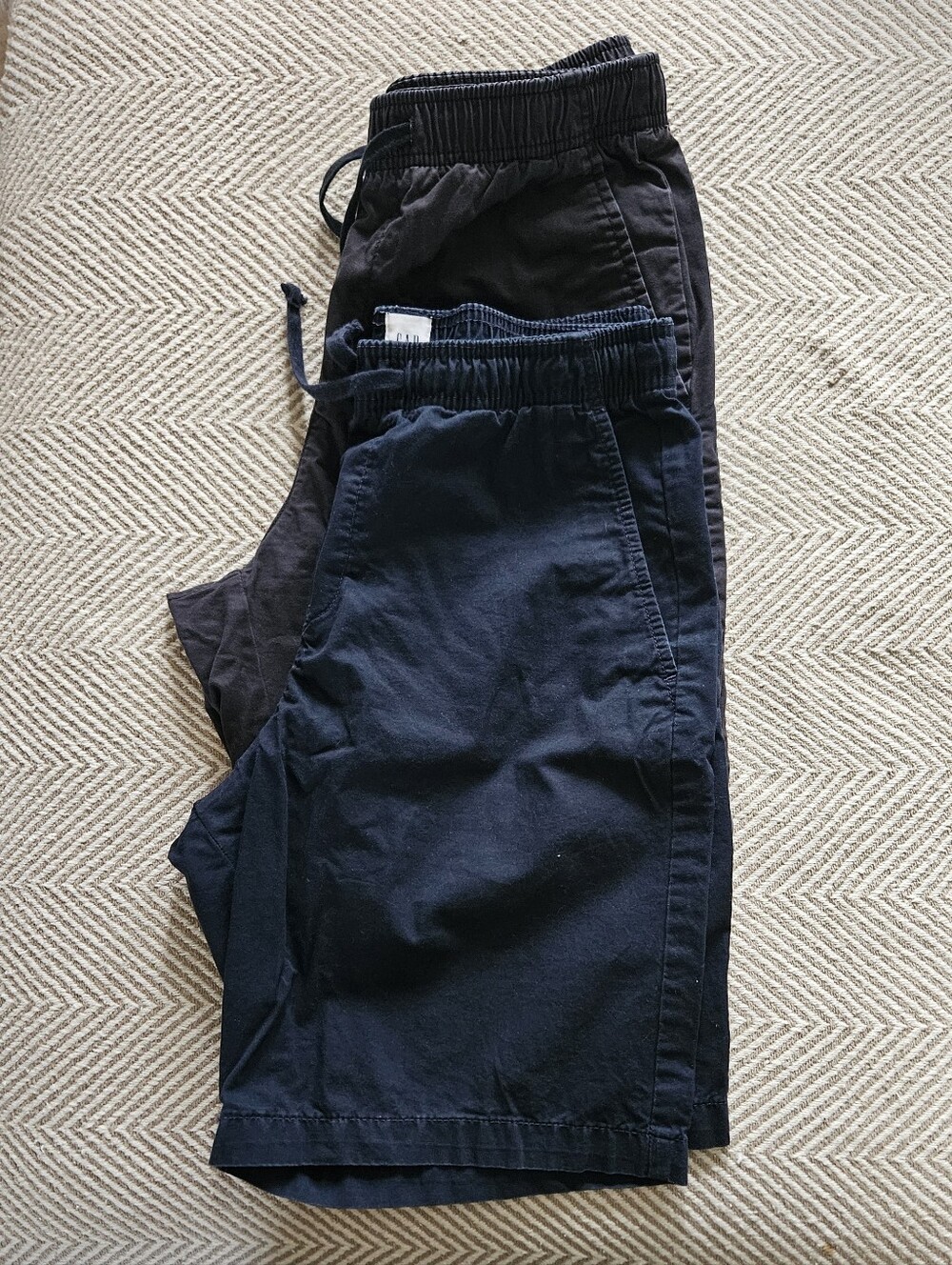 Bundle Of 2 Gap Easy Pull-on Drawstring Shorts